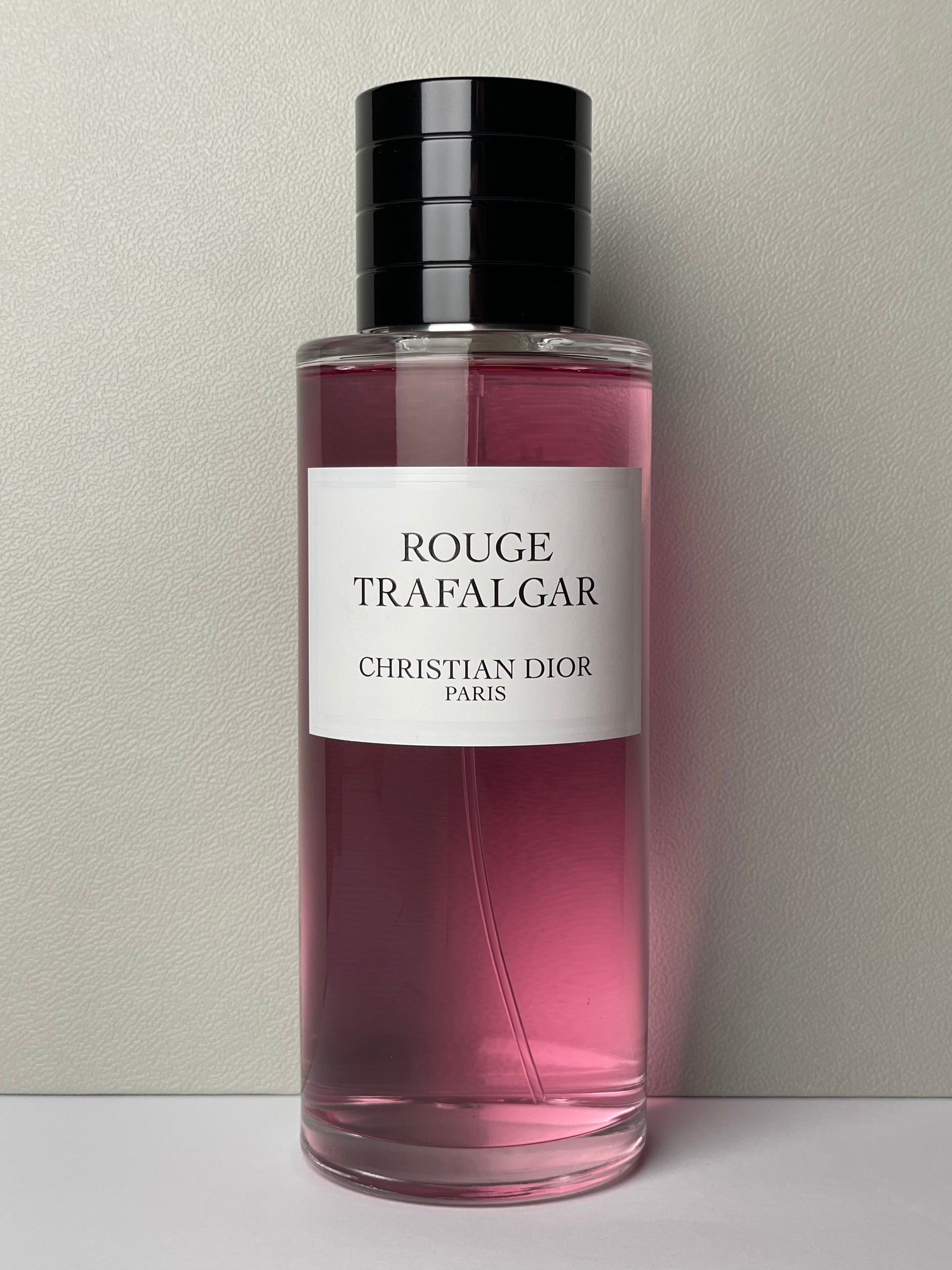 Flacon Rouge Trafalgar Chistan Dior Paris Collection Privée 250mL CapitoleParfum