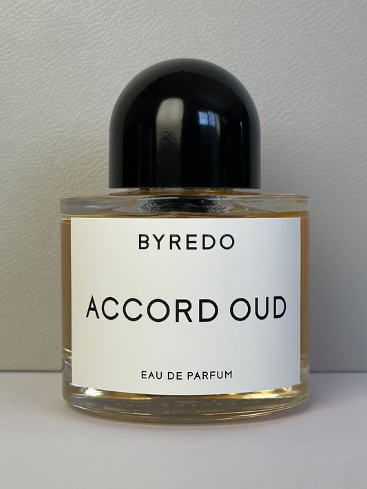 Flacon Accord Oud Parfum Byredo Eau de Parfum 50mL Ambré Myrtille Cuir Patchouli CapitoleParfum Décant